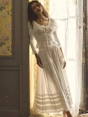 Doen Sebastiane Skirt in Powder White Medium
